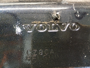 VOLVO V40 (2012–2019) Esiuksed ja nende osad - 2