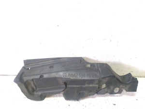 Mercedes Benz ML-Class 166 (2011–2015) Cita detaļa zem motora pārsega A6420161924 - 2