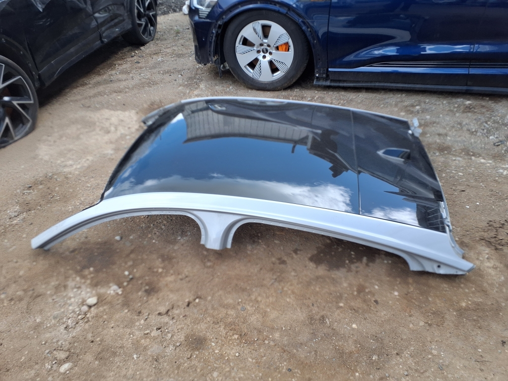 VOLVO C 40 I (2022–2026) Dach 32378407 VOLVO C 40 I (2022–2026) Dach 32378407