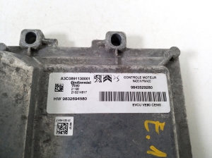 Opel Vivaro C (2019–2026) Engine control unit 9843529280 - 4