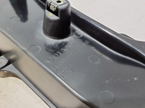 VOLVO XC90 (2015–2024) Front fender bracket 31391777 - 3