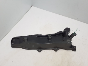 Halter Kotflügel vorne - 31391778
