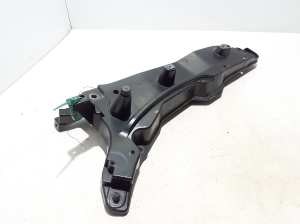 VOLVO XC90 (2015–2024) Front fender bracket 31391778 - 4