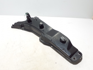VOLVO XC90 (2015–2024) Front fender bracket 31391778 - 3