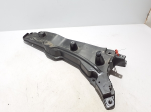 VOLVO XC90 (2015–2024) Front fender bracket 31391777 - 3