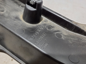 VOLVO XC90 (2015–2024) Front fender bracket 31391777 - 4