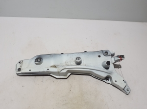 Front fender bracket - 31391777