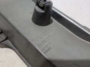 VOLVO XC90 (2015–2024) Front fender bracket 31391777 - 3