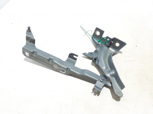 VOLVO XC90 (2015–2024) Hood hinge 31352879 - 2