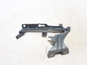 VOLVO XC90 (2015–2024) Hood hinge 31352879 - 3