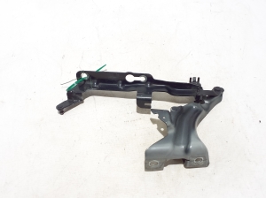 VOLVO XC90 (2015–2024) Hood hinge 31352879 - 3