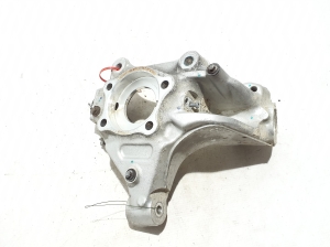 VOLVO C 40 I (2022–2026) Front wheel hub 32246335 - 2