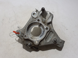 VOLVO C 40 I (2022–2026) Front wheel hub 32246335 - 4