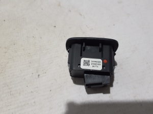 VOLVO XC90 (2015–2024) Other switch 31399328 - 3