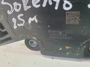 Kia Sorento (2014–2026) AdBlue pump F01C250168 - 4