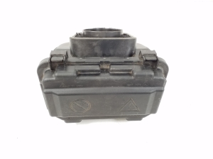   Sicherungskastengehäuse unter der Motorhaube  - 9224854 