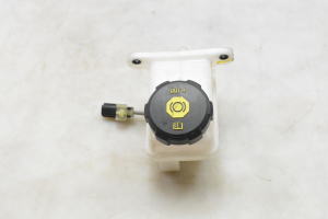   Brake fluid reservoir  -  