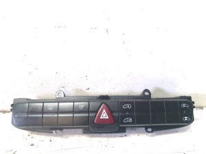 Mercedes Benz Sprinter /906/ (2006–2018) Hazard light switch A9065450307 - 3
