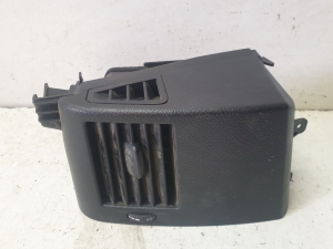 Dashboard air vent grilles - A9068300554