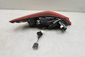 Kia XCEED I (2019–2026) Eckleuchte hinten 92402J7350 - 9