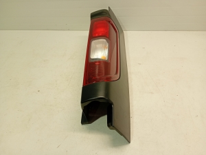 Opel Vivaro B (2014–2019) Hintere Eckleuchte und ihre Teile 93450959 - 5
