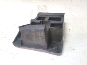 Mercedes Benz Sprinter /906/ (2006–2018) Front bumper bracket A9068850265 - 3