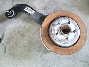   Tagumine rumm ja selle osad  - JX615A968 
