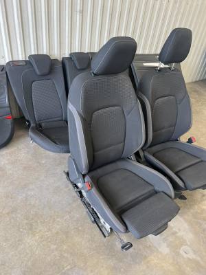 Ford Focus (2018–2026) Salons un tā detaļas - 4