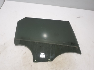   Rear side door glass  - 823000460R 