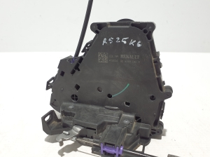 RENAULT 5- I (2024–2026) Rear side door lock 825038695R - 2