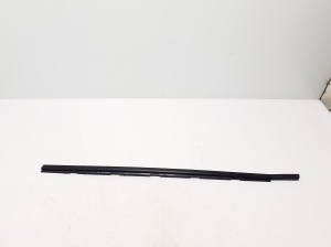   Front door outer window molding  - 808337493R 