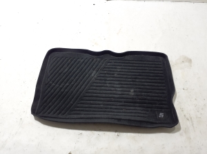   Trunk carpet  - 749L00776R 
