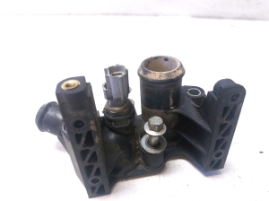 Ford B-MAX (2012–2018) Termostaadi korpus - 3