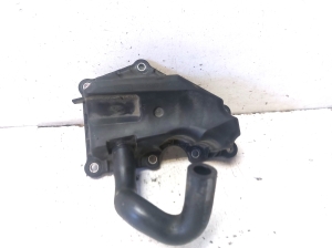 Kurbelgehäuseentlüftung - AE8G6N664BA