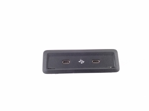 USB-Anschluss - A2478207502