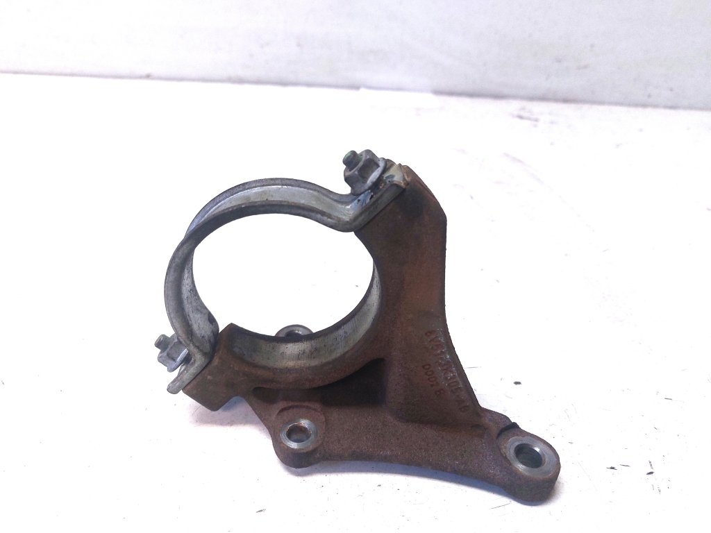 Ford B-MAX (2012–2018) Front drive shaft bracket 8V513K305AB Ford B-MAX (2012–2018) Front drive shaft bracket 8V513K305AB