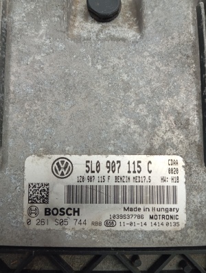 Skoda Yeti (2009–2017) Engine control unit 5L0907115C - 3