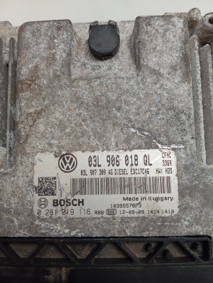 Skoda Yeti (2009–2017) Motorsteuergerät 03L906018QL - 2