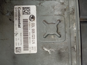 Skoda Rapid (2011–2026) Engine control unit 03L906023LN - 2
