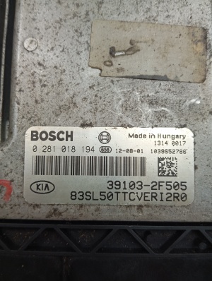 Kia Sportage (2010–2016) Engine control unit 391032F505 - 2