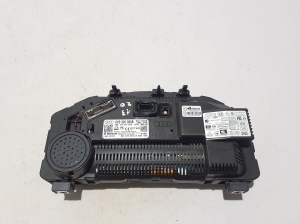 AUDI A3 8V (2012–2020) Näidikuplokk 8V0920890B - 5