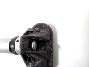 Mercedes Benz EQB X243 (2021–2026) Reifendrucksensor A0009054104 - 2
