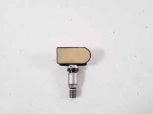 Mercedes Benz EQB X243 (2021–2026) Reifendrucksensor A0009054104 - 3