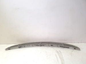 Mercedes Benz R-Class 251 (2006–2017) Motorhaubengitter A2518800045 - 2