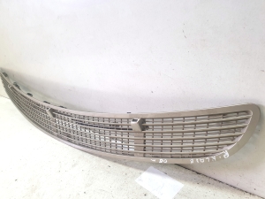Mercedes Benz R-Class 251 (2006–2017) Motorhaubengitter A2518800045 - 4