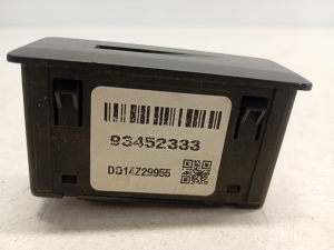 Opel Vivaro B (2014–2019) USB port 93452333 - 3