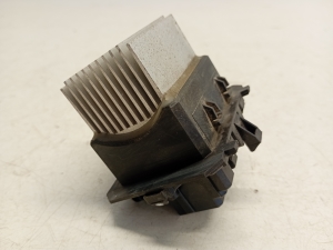   Cabin shoulder motor resistance  - T1G31332X 