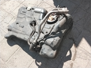 Ford Kuga (2012–2019) Kütusepaak ja selle osad FV419K007CB - 3