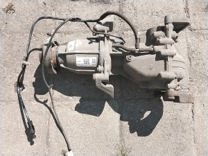   Rear differential and its parts  - CV6W4000DB 