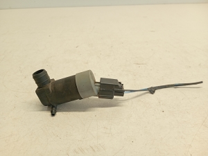   Esiklaasi pesuri pump  -  